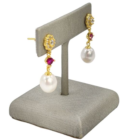 925S Red Gemstones‎ Stud Earrings With Cultured Freshwater Pearl and Zirconia - Picture 2 of 12